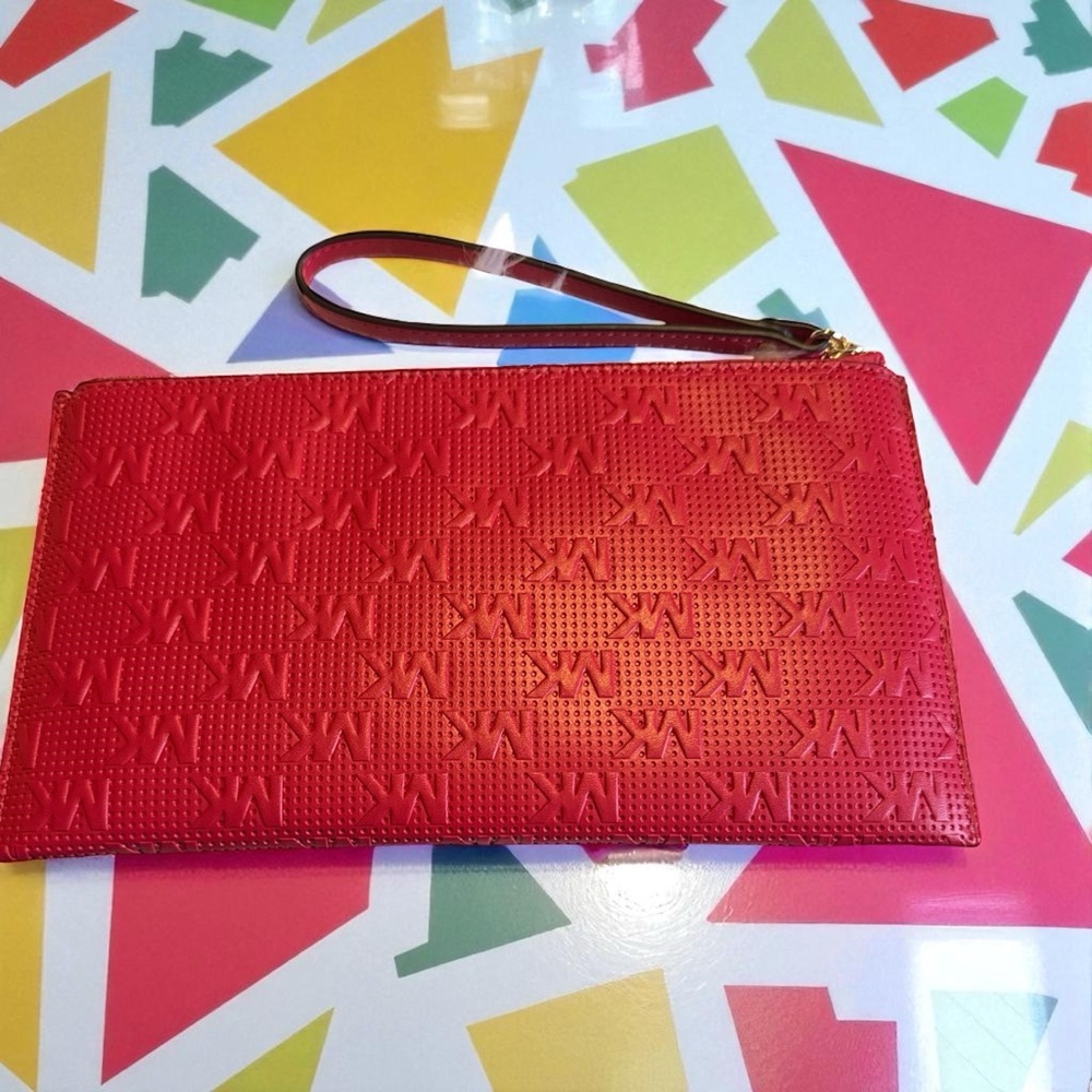 Michael Kors Jet Set Vibrant Deep Pink Wristlet Clutch NWT - Picture 3 of 5